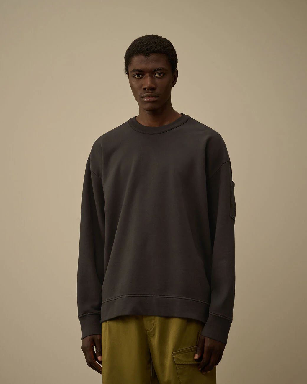 Cp Company 060J Brushed Resist Dyed Lens Sweatshirt In Black Sand - Image 3