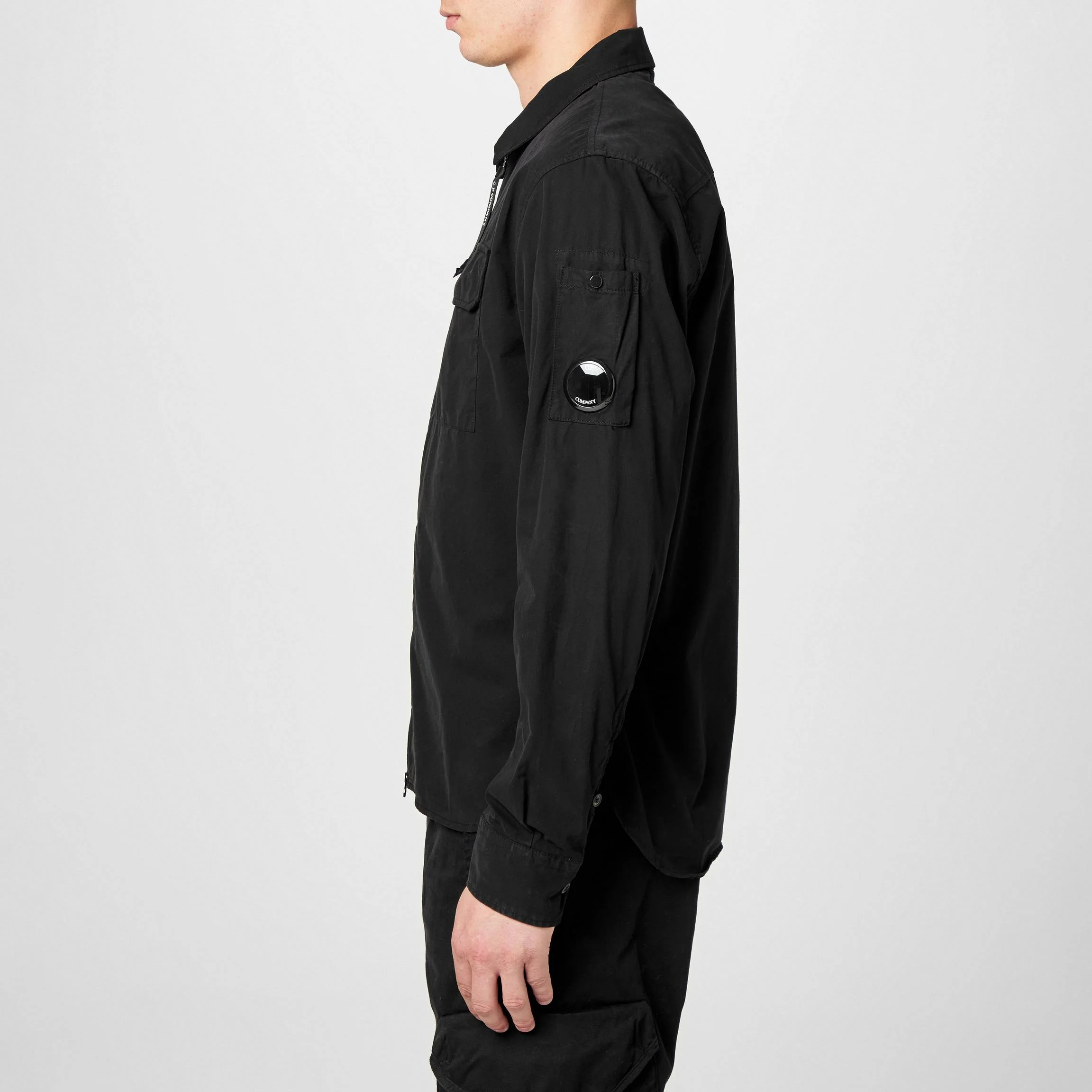 Cp Company 124A Organic Gabardine Lens Zip Overshirt In Black - Image 2