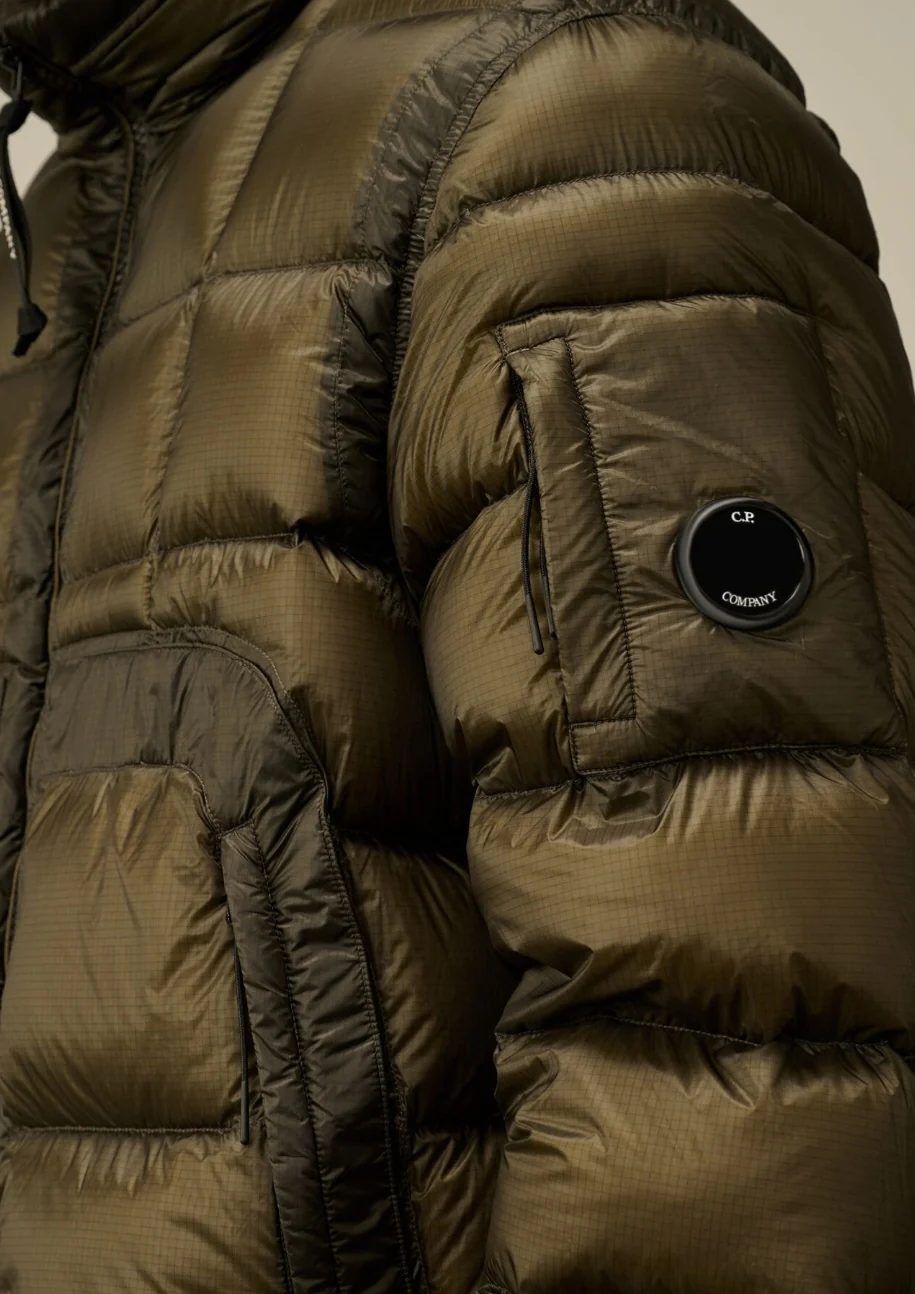 Cp Company 216A D.D Shell Short Hooded Down Jacket In Grape Leaf - Image 4