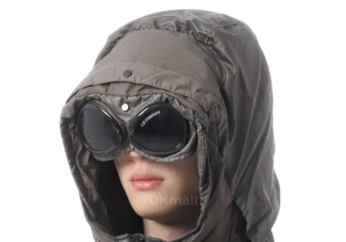 Cp Company 266A Goggle Bi-Tm Down Jacket In Walnut Brown - Image 2