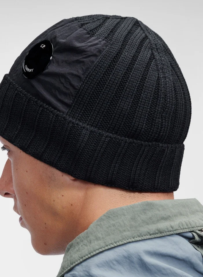 Cp Company Extrafine Merino Wool Mixed Lens Beanie In Navy - Image 4