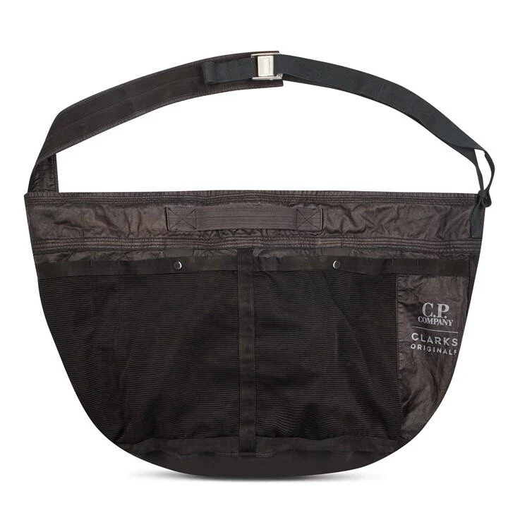 Cp Company X Clarks Original Lino Wax Travel Bag In Black - Image 3
