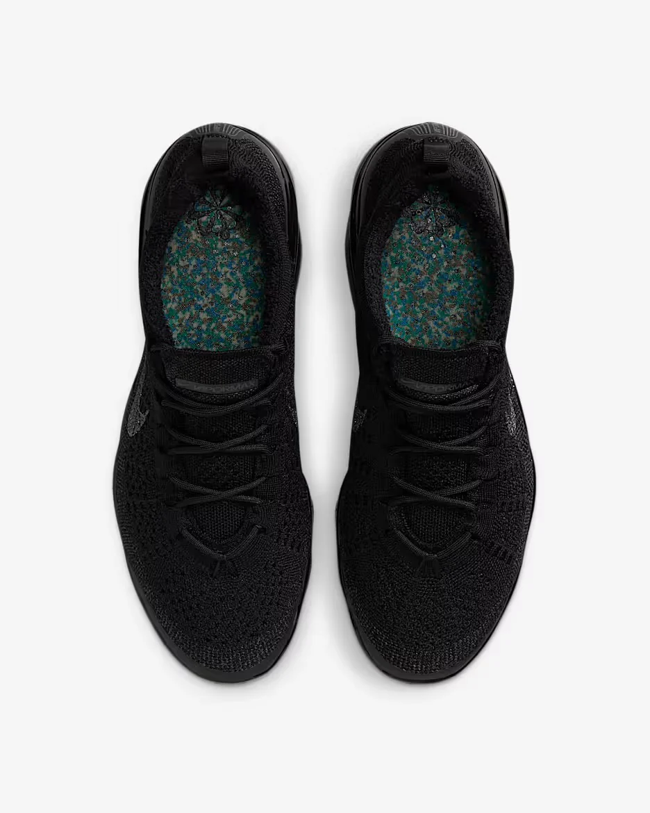 Nike Air Vapormax 2023 Fly Knit in Black/Anthracite - Image 4